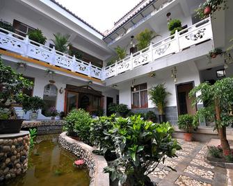Dali Blue Bird Nest Guest House - Dali - Edifício