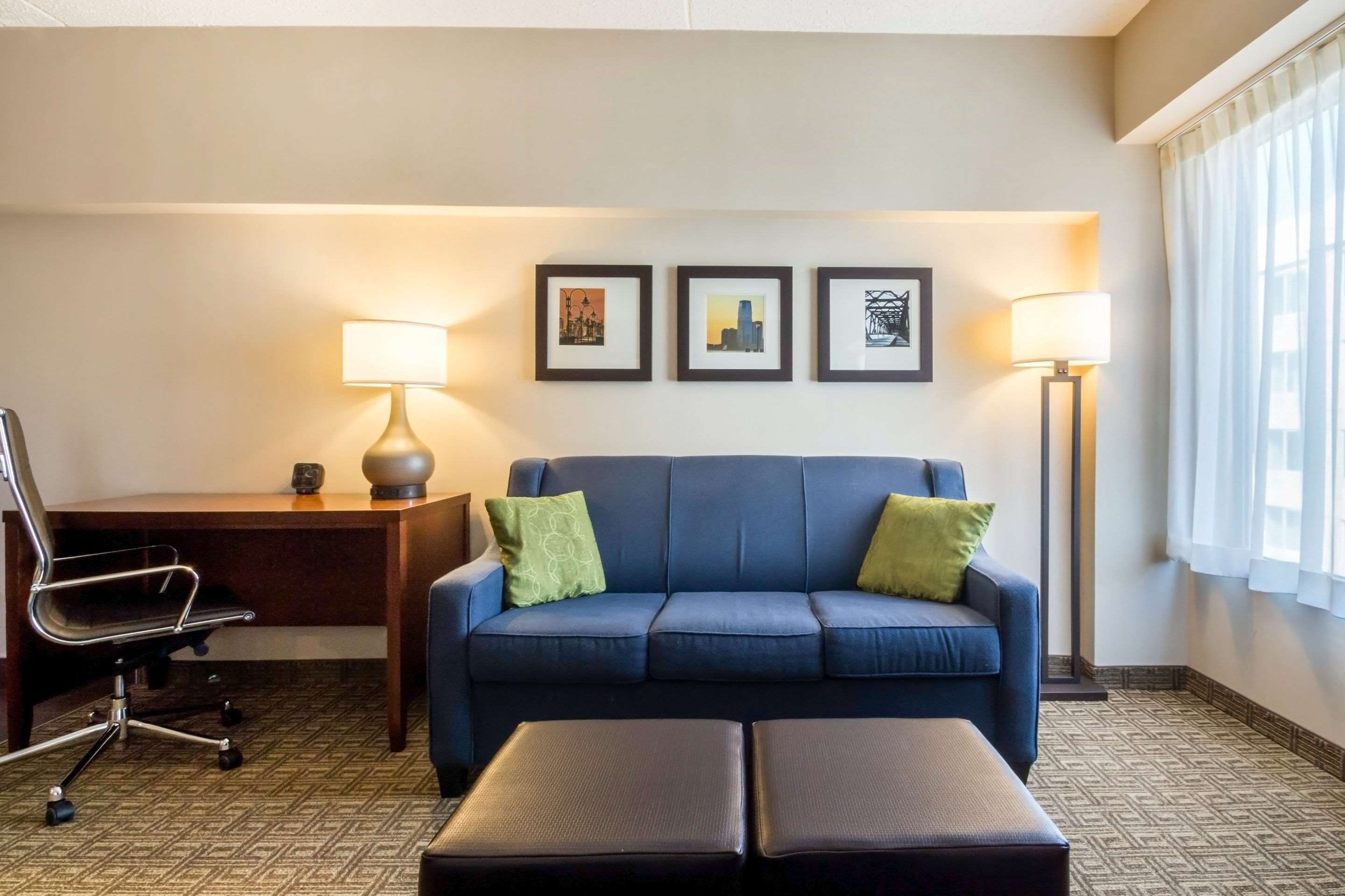 Comfort Suites at Woodbridge - Avenel - Huiskamer