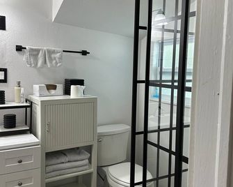 Lovely Studio in Downtown Historical River District - Fort Myers