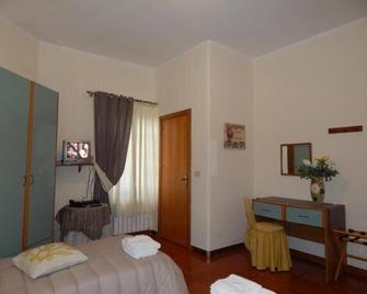 Hotel Il Platano - Orotelli - Habitación