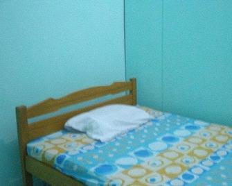 Crystall Guesthouse - Banda Aceh - Habitación