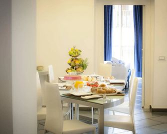Dimora Salernum Apartment - Salerne - Salle à manger