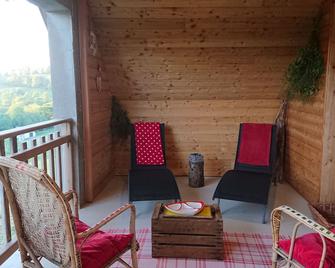 Gite La Grange In 1870 Farmhouse, For Lovers Of Open Spaces. - La Godivelle - Balcón