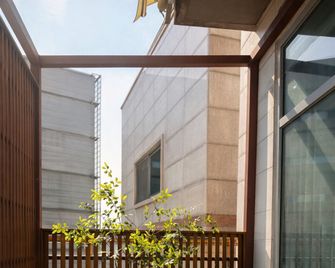 Connected Hotel Guro - Seoul - Balcony