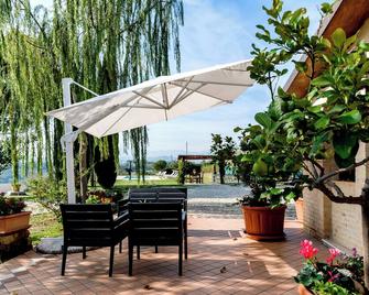Villa Fonte a Colle - Castorano - Patio