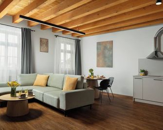 Zelný Trh Boutique Apartments #11 by Goodnite cz - Brno - Living room