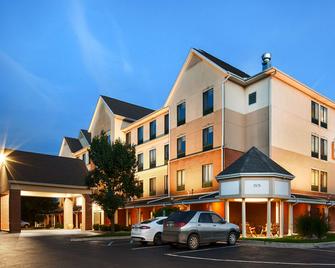 Best Western Plus Kalamazoo Suites - Kalamazoo - Building