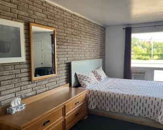 Spanish River Inn - Spanish - Habitación