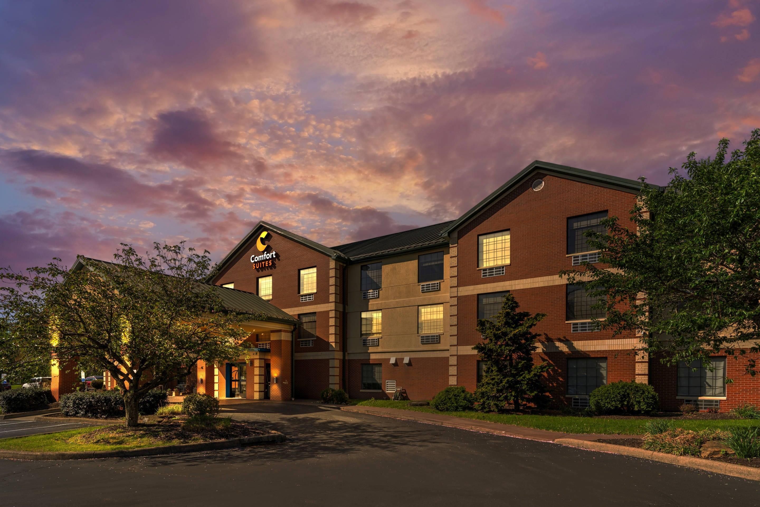 Comfort Suites Pittsburgh Airport - Coraopolis - Budova