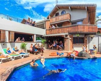 Aquarius Backpacker Resort - Byron Bay - Pool