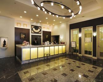 هوتل مونترييه لا سير فوكوكا - فوكوكا - أفضل طعام