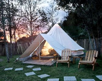Luxury Family Bell Tent Camping near Bogota, Colombia - Suesca - Patio