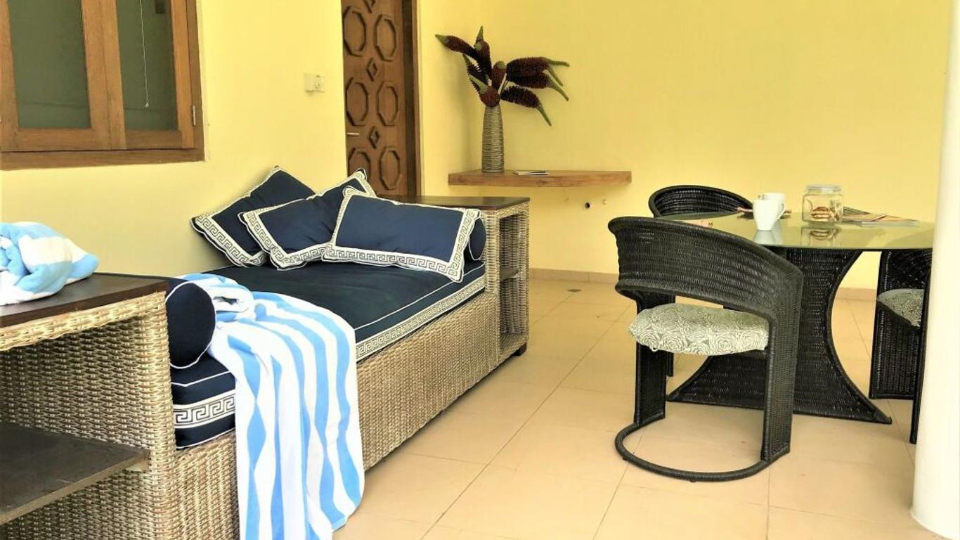 Villa Costa Plenty