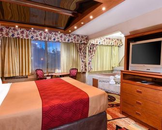 Vagabond Inn Long Beach - לונג ביץ' - חדר שינה