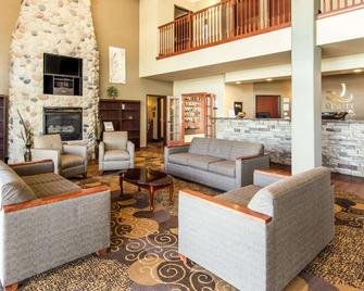 Quality Inn & Suites - Liberty Lake - Living room