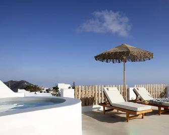 Athiri Santorini Hotel - Imerovigli - Habitación