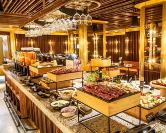 Radisson Blu Hotel, Sinaia Cota 1400 - Sinaia - Buffet