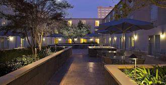 SpringHill Suites by Marriott New Orleans Downtown/Convention Center - New Orleans - Patio