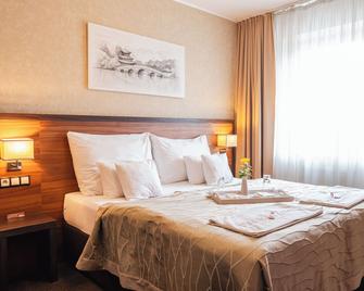 Premium Business Hotel Bratislava - Bratislava - Bedroom