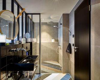 25hours Hotel Düsseldorf Das Tour - Düsseldorf - Yatak Odası