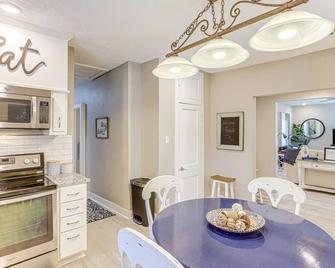 Charming Franklin Abode Near Sports Park and Fishing - Franklin - Dining room