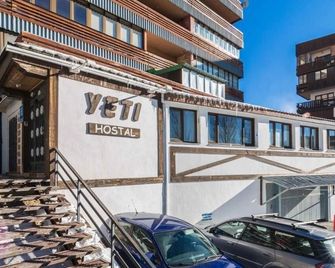 Hostal Yeti - Pradollano - Building