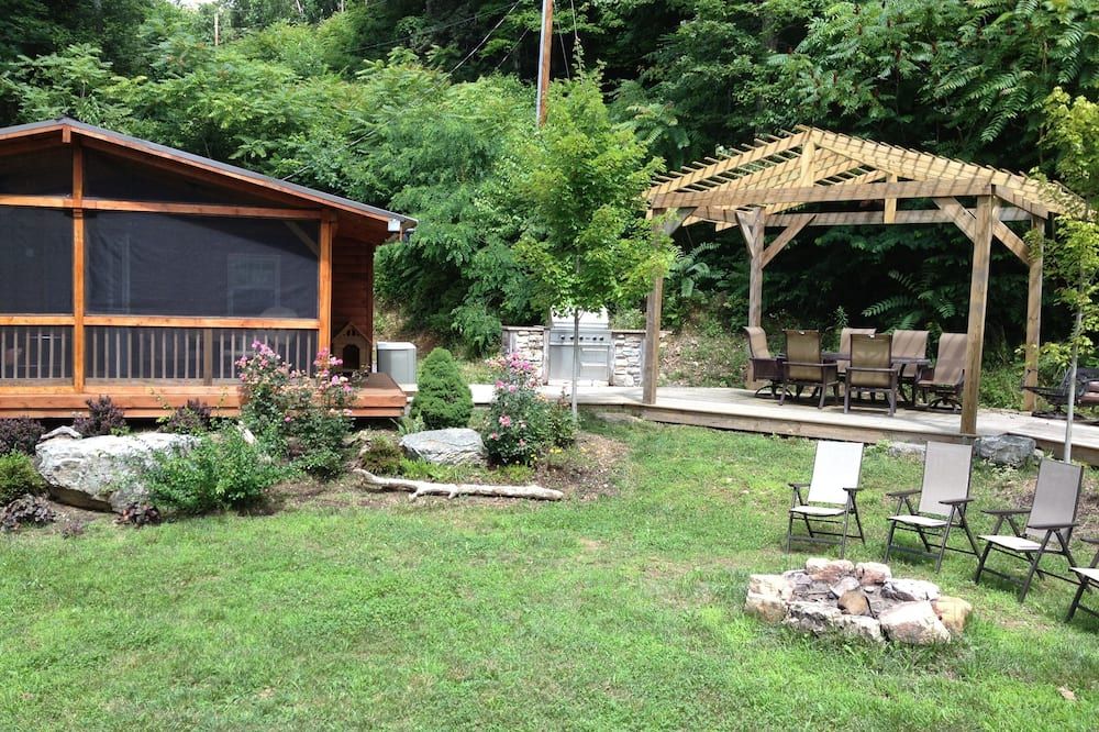 The Rock Great Secluded Cabin for Fishing Hiking Swimming on 200 Acres - Covington - Patio