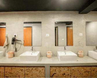 Homy Seafront Hostel - Kota Kinabalu