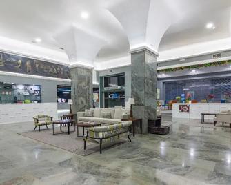 Hotel Bahía de Vigo - Vigo - Vestíbul