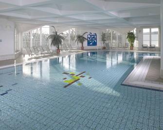 Hapimag Ferienwohnungen Winterberg - ווינטרברג - בריכה