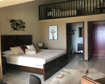 Mountain and Ocean View Lodge - Luquillo - Bedroom