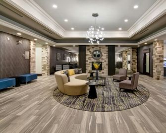 Homewood Suites by Hilton Burlington - Burlington - Hall d’entrée