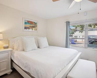 Beach Quarters #2 - St. Petersburg - Yatak Odası