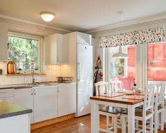 Amazing home in Mariefred with WiFi - Mariefred - Dining room