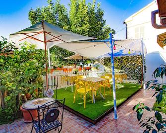 holiday home 10 km from Fano Liza Studio - Cartoceto - Patio