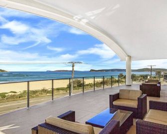 Jewel - Waterfront Luxury - Unlimited Wifi - Ettalong beach - Balcon