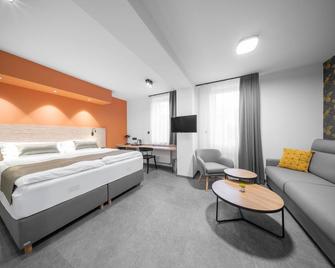 Hotel Diana - Karviná - Bedroom