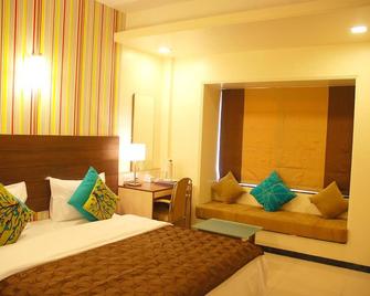 Executive Tamanna Hotel - Hinjewadi - Bedroom