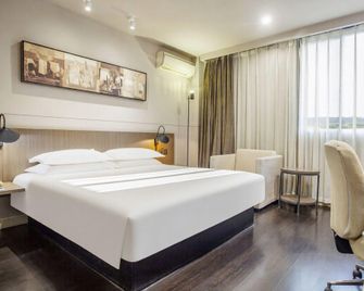 Jinjiang Inn Select Zhenjiang Wanda Plaza Xijindu - Zhenjiang - Habitación
