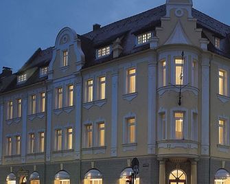 Apartment Hotel Kral - Erlangen - Gebäude