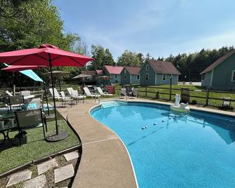 White Mountain Motel And Cottages - Lincoln - Πισίνα