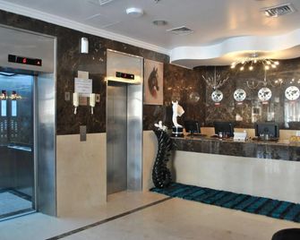 Mirage Hotel Al Aqah - Ḑadnā
