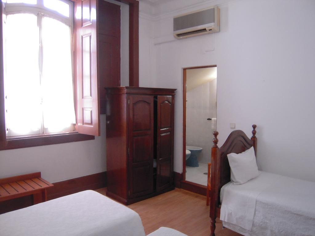 Guesthouse Lusa Atenas - Coímbra - Habitación