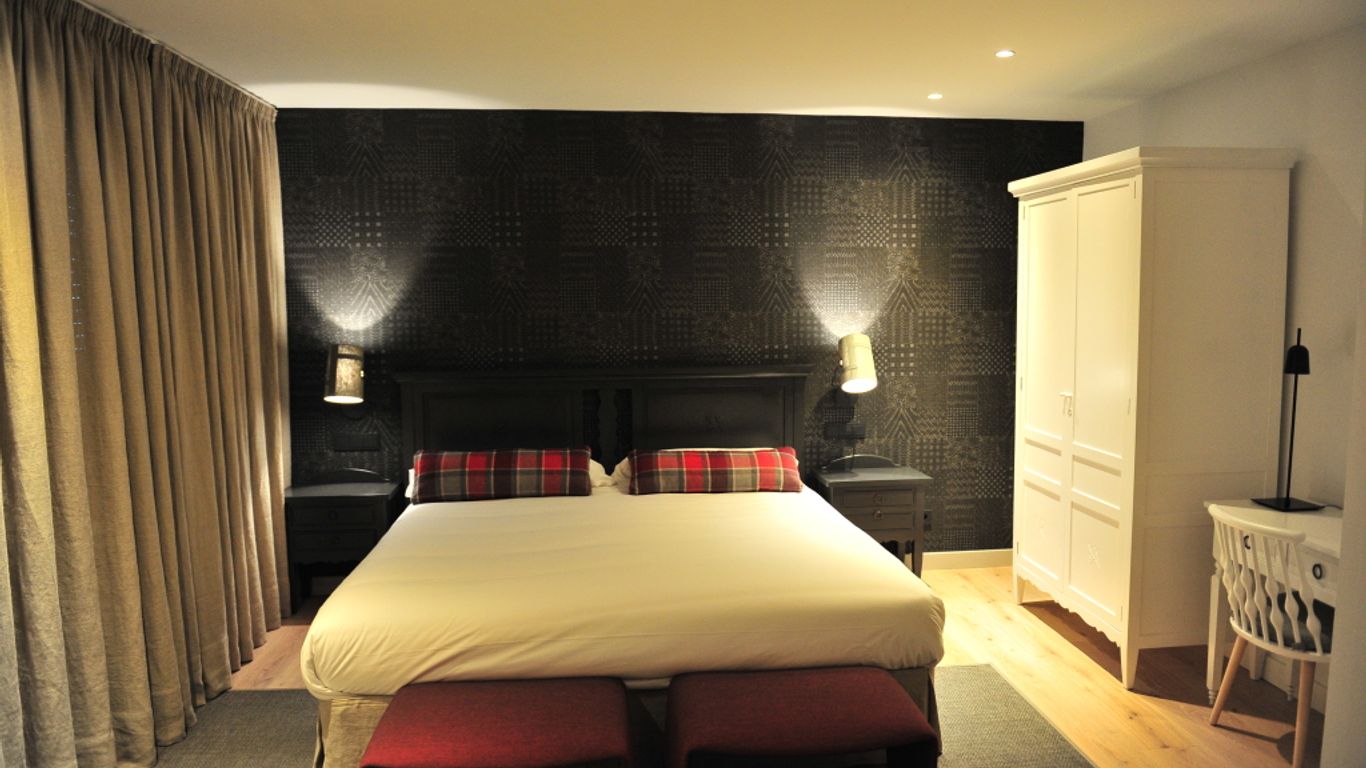 هوستال لولا