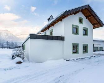 Holiday Home in Strass With Mountain Views - Strass im Zillertal - Building