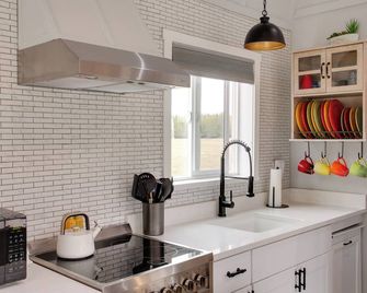 Mtn-View Studio 4 Mi to Farragut State Park! - Athol - Cocina