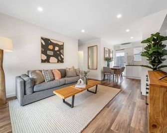 The Tea House - Apartment 3 - Keswick - Living room