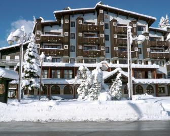 Rta Hotel Catturani - Madonna di Campiglio - Clădire