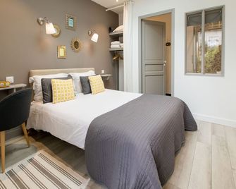 Hotel Saint-Michel - Dinard - Bedroom