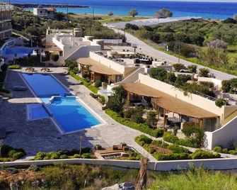 Immaculate 2-Bed Apartment In Makrygialos - Makry Gialos - Piscina